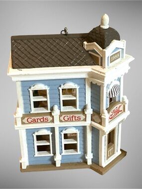 1988 Hallmark Hall Bros Card Shop Nostalgic Houses & Shops Ornament